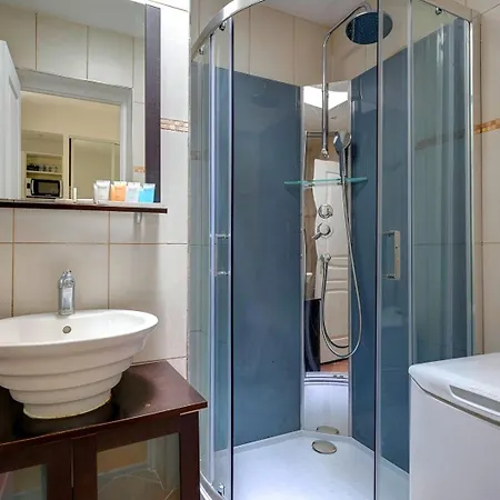 Apartment Bluestay 205 - A